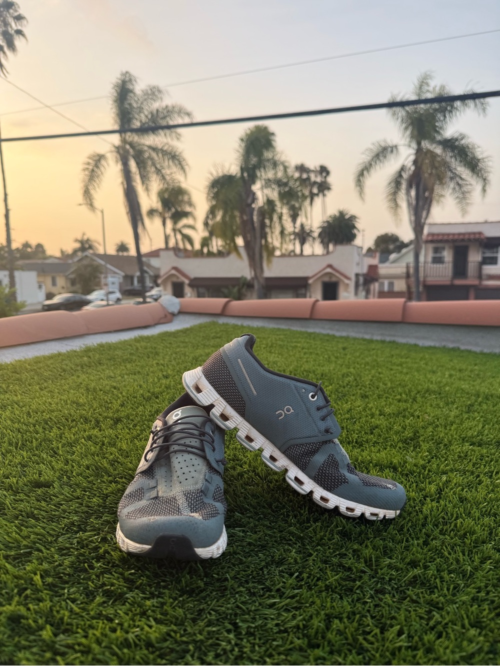 On Cloud Running Shoes Size 8